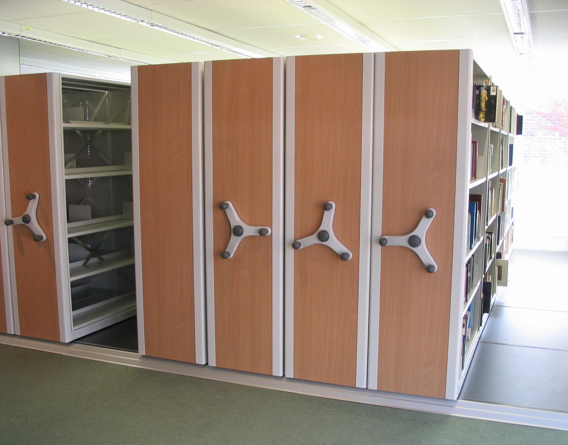 Efficient Archive Shelving Solutions